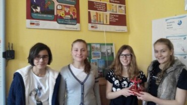 Sukces naszych uczennic w konkursie „Karuzela z językami”