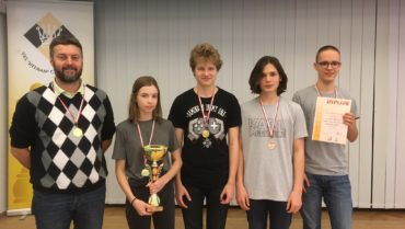 Uczniowie Jedynki Mistrzami województwa śląskiego w szachach!