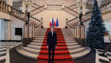 Kolejny sukces Jarosława Augustyniaka z klasy 4a – Jarek będzie reprezentować Polskę na XXI Międzynarodowej  Olimpiadzie Geograficznej w Bangkoku  oraz na XI Europejskiej Olimpiadzie Geograficznej w Wilnie