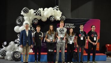 Sukces zespołu uczniów klasy 3 A Quantum Racing na Mistrzostwach Polski STEM Racing