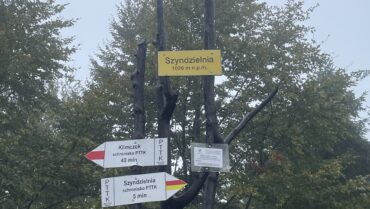 Relacja z wycieczki integracyjnej  klas 1b,1c i 1e – Szyndzielnia i Klimczok